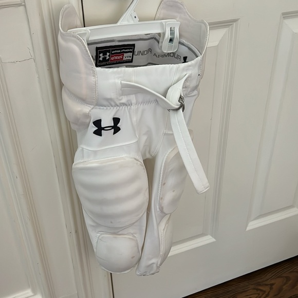 Under Armour football pants size ysm - Picture 3 of 5
